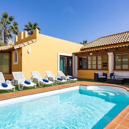 Villa Helen - Heated Pool Wifi Smarttv Barbecue *