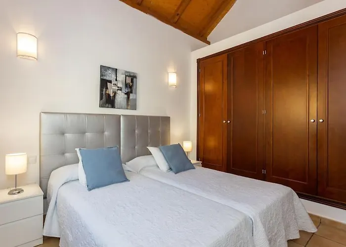 Helen - Heated Pool Wifi Smarttv Barbecue Villa Corralejo