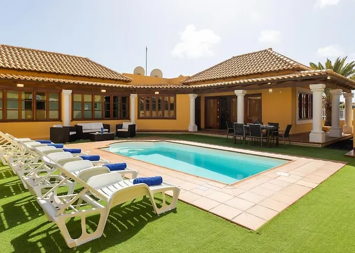 Villa Helen - Heated Pool Wifi Smarttv Barbecue