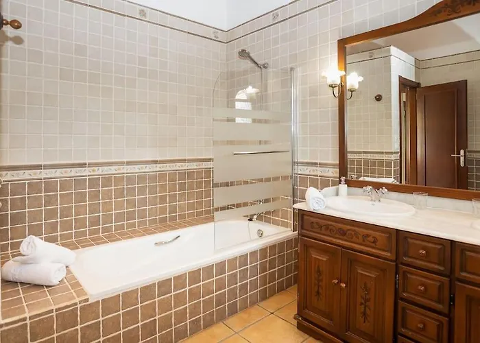 Helen - Heated Pool Wifi Smarttv Barbecue Villa